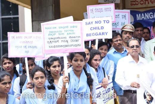 protest child begar  1